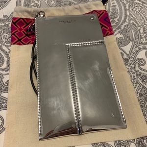 Tory Burch Neck Lanyard Phone Holder